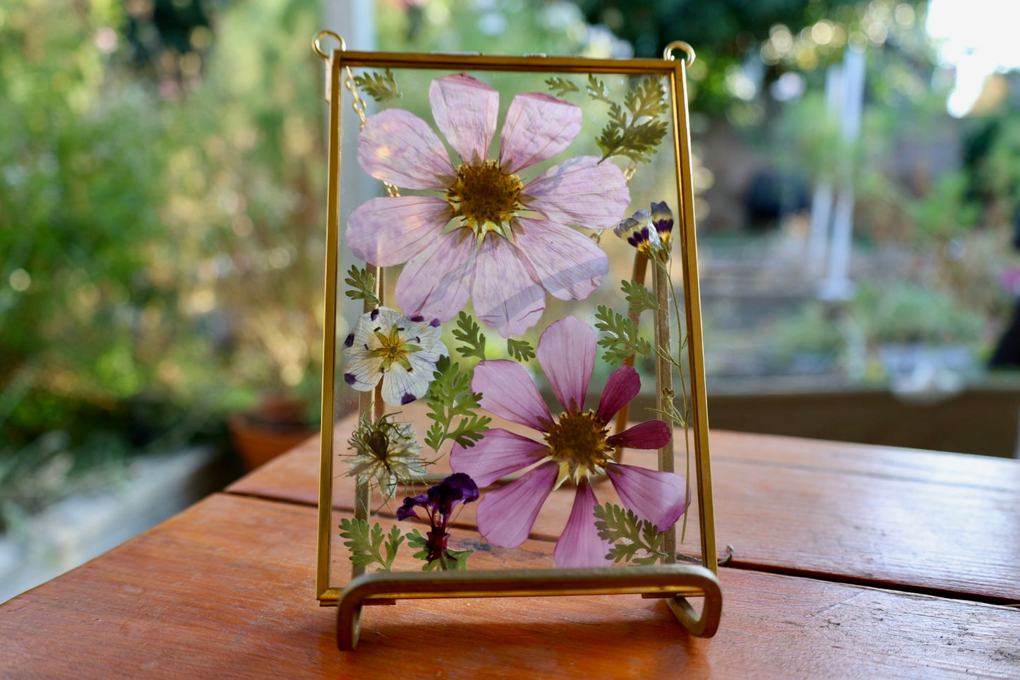 Pressed Flower Art in Gold Frame with Chain, 4"x6"